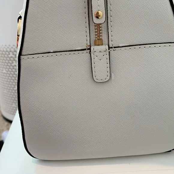 Michael Kors White Handbag - Picture 8 of 15